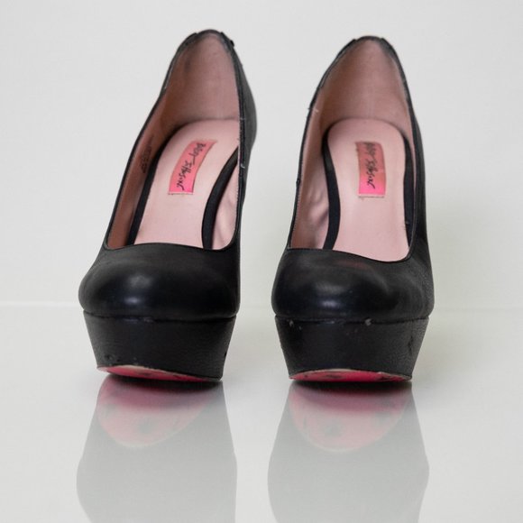 Betsey Johnson heel / Platform Heels / Leather Pump / Designer Shoe - Picture 3 of 7